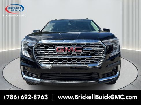 New 2024 GMC Terrain Denali w/ Denali Premium Package image 2