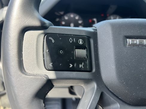 Used 2024 Land Rover Defender 130 X-Dynamic SE AWD/4WD image 21