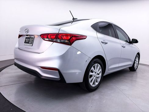 Used 2021 Hyundai Accent SEL FWD image 13
