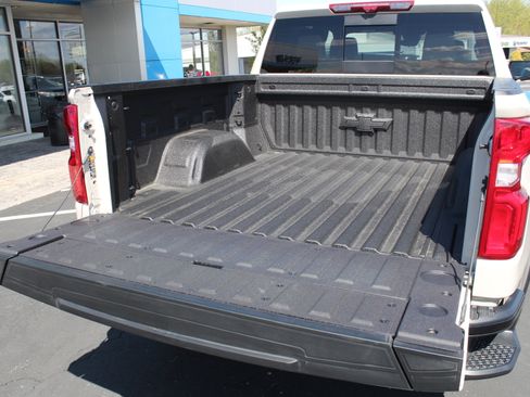 New 2026 Chevrolet Silverado 1500 ZR2 AWD/4WD image 18