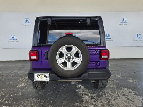 Used 2023 Jeep Wrangler Unlimited Sport AWD/4WD image 6