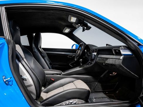 Used 2018 Porsche 911 GT3 RWD image 30