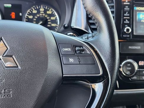 Used 2016 Mitsubishi Outlander SE AWD/4WD image 27