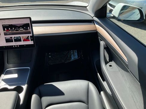 Used 2023 Tesla Model 3 Standard Range image 59