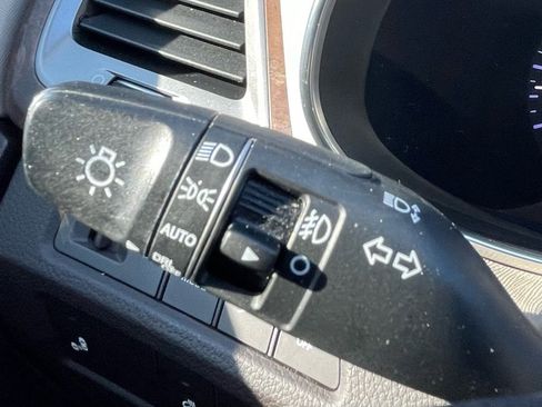 Used 2019 Hyundai Santa Fe XL image 21