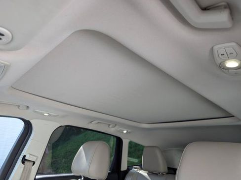 Used 2014 Ford Escape Titanium w/ Equipment Group 401A FWD image 6