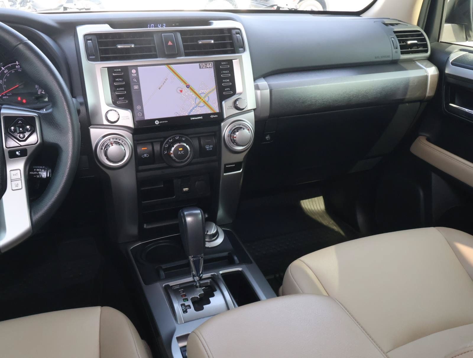 Used 2021 Toyota 4Runner SR5 Premium w/ Moonroof Package AWD/4WD image 12