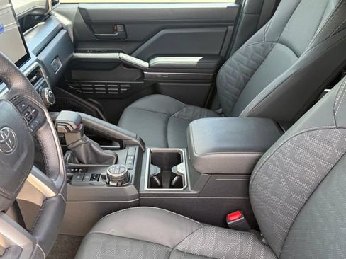 Used 2026 Toyota 4Runner TRD Off-Road Premium AWD/4WD image 12