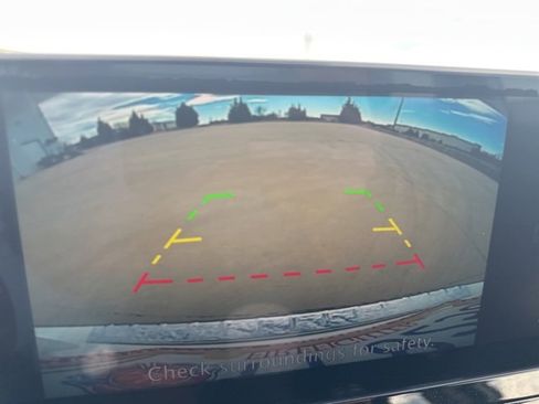 Used 2023 Nissan Altima 2.5 SR w/ SR Premium Package image 16