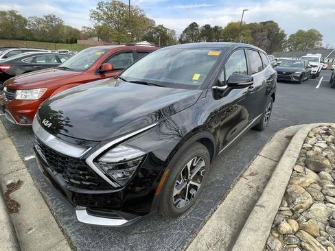 Used 2025 Kia Sportage EX image 5