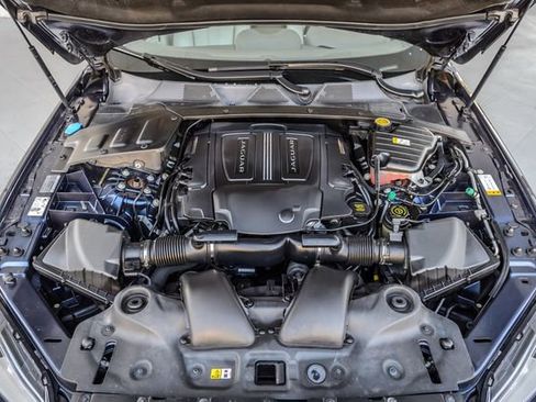 Used 2015 Jaguar XJ L Portfolio image 17