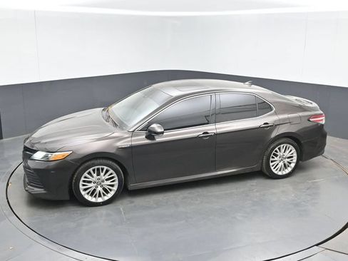 Used 2018 Toyota Camry XLE w/ Audio Package FWD image 35