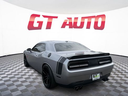 Used 2018 Dodge Challenger R/T Scat Pack w/ Leather Interior Group image 4