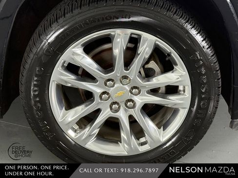 Used 2018 Chevrolet Traverse High Country AWD/4WD image 14