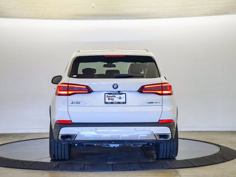 Used 2023 BMW X5 xDrive45e w/ Climate Comfort Package image 3