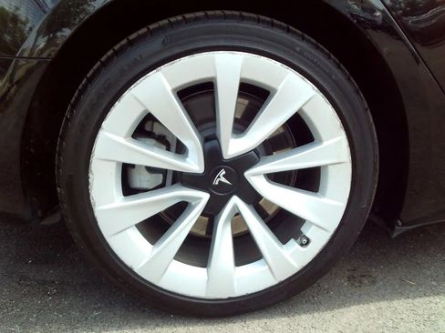 Used 2023 Tesla Model 3 Standard Range RWD image 17