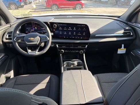 New 2026 Chevrolet Traverse LT AWD/4WD image 19