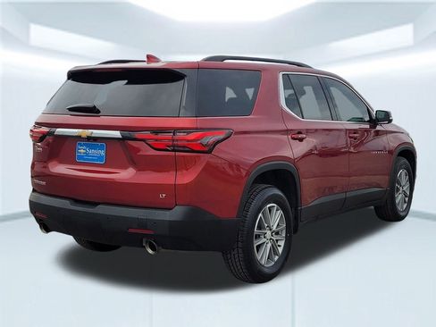 Used 2023 Chevrolet Traverse LT image 6