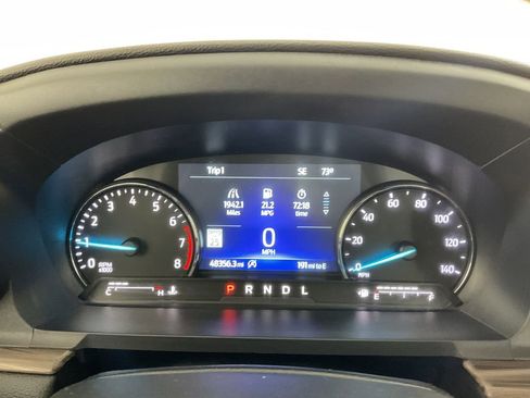 Used 2022 Ford Explorer Limited image 28