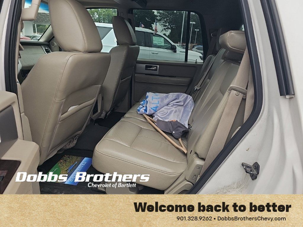 Used 2010 Ford Expedition Limited RWD image 12