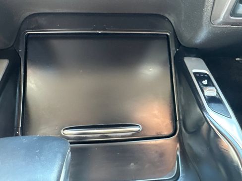 Used 2023 Kia Sorento S w/ Panoramic Sunroof Package AWD/4WD image 37