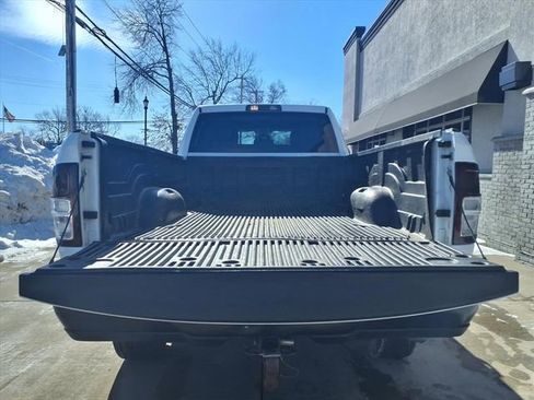 Used 2019 RAM 2500 Big Horn image 8