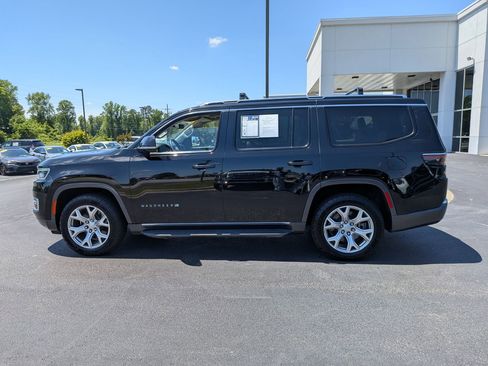 Used 2022 Jeep Wagoneer Series I w/ Premium Group I AWD/4WD image 8