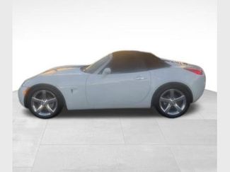 Used 2006 Pontiac Solstice Convertible w/ Premium Package video 1