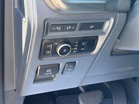 Used 2024 Ford F150 Lariat w/ Equipment Group 502A High AWD/4WD image 28