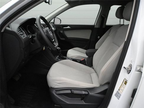 Used 2021 Volkswagen Tiguan S image 7