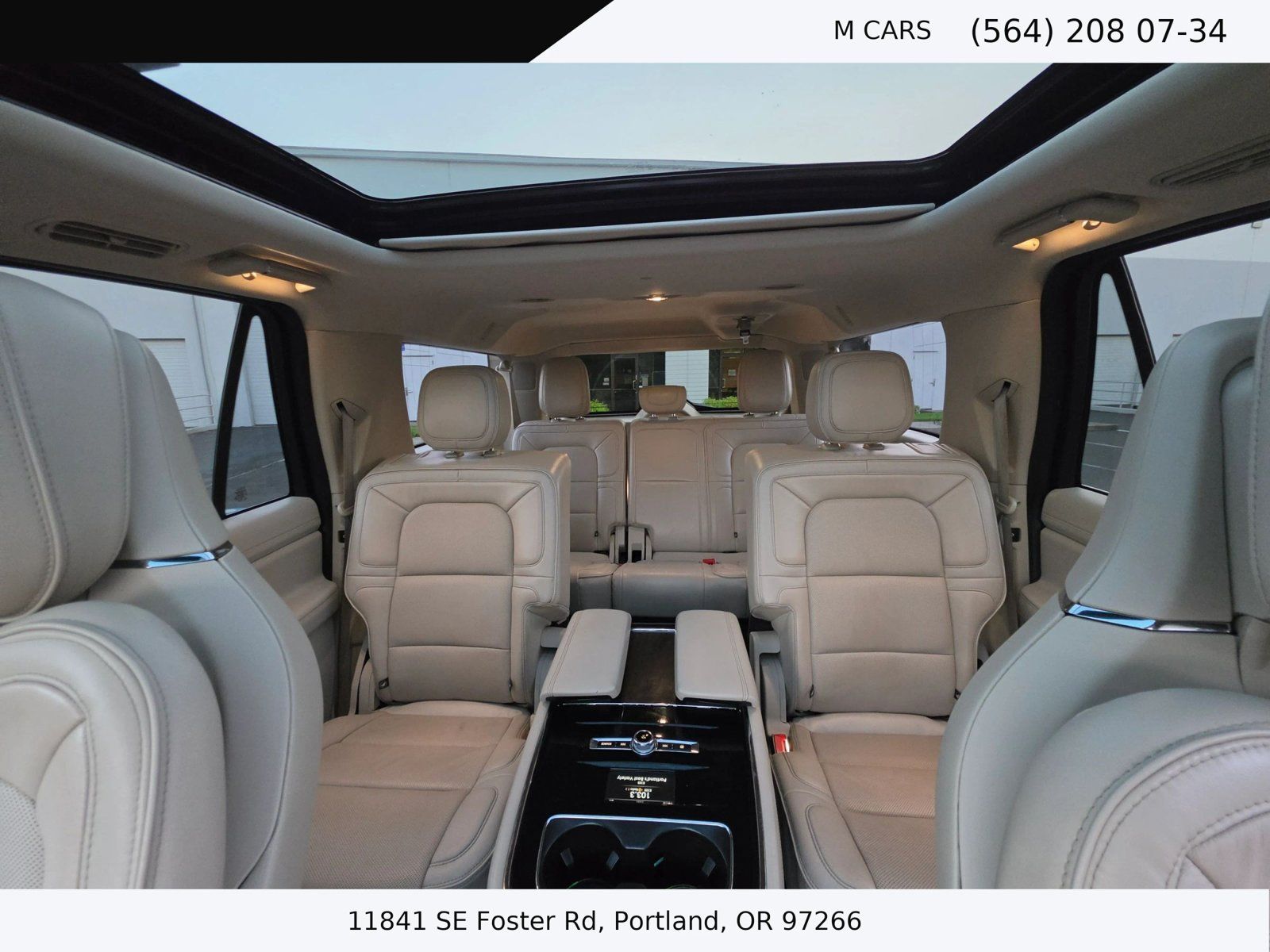 Used 2018 Lincoln Navigator L Reserve w/ Technology Package AWD/4WD image 26