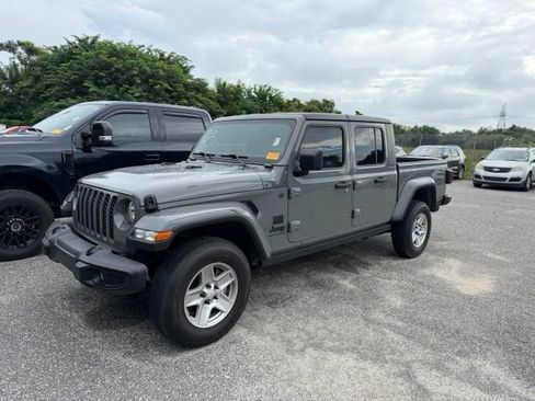 Used 2022 Jeep Gladiator Sport AWD/4WD image 6