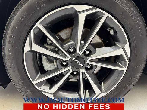 Used 2024 Kia Forte LXS w/ LXS Technology Package image 9