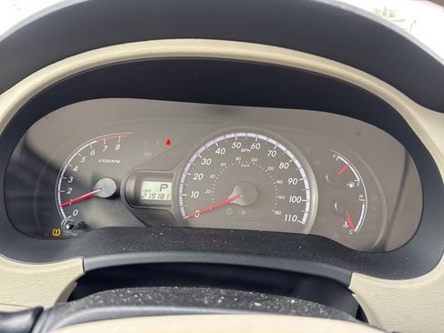 Used 2011 Toyota Sienna LE image 19