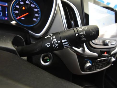 Used 2021 Chevrolet Equinox LT AWD/4WD image 41