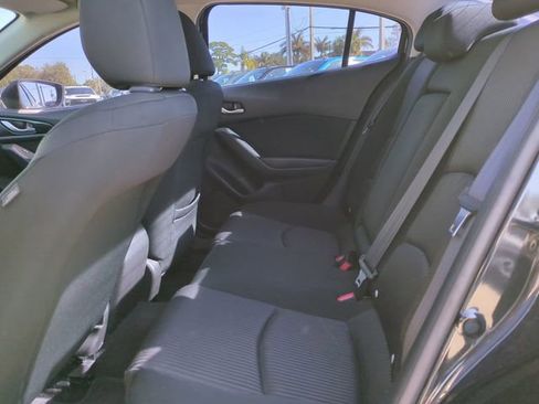 Used 2014 MAZDA MAZDA3 i Touring image 16
