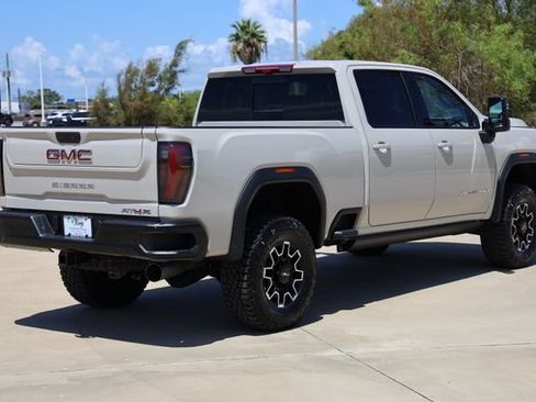 New 2026 GMC Sierra 2500 AT4X AWD/4WD image 8