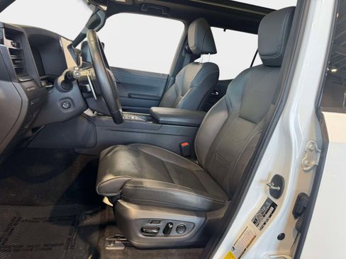 Used 2024 Lexus GX 550 w/ Cold Area Package AWD/4WD image 13