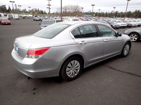 Used 2010 Honda Accord LX image 5