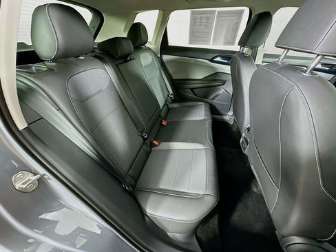 Used 2024 Volkswagen Taos SE w/ Panoramic Sunroof Package FWD image 35