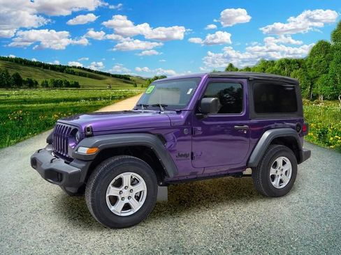 Used 2023 Jeep Wrangler Sport AWD/4WD image 2