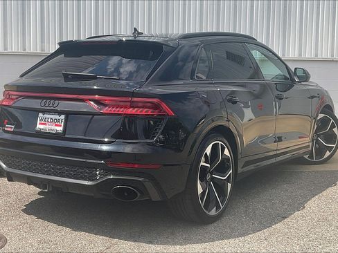 Used 2023 Audi RS Q8 AWD/4WD image 17
