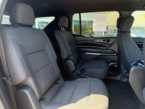 Used 2024 Chevrolet Traverse Z71 w/ Enhanced Driving Package AWD/4WD image 13