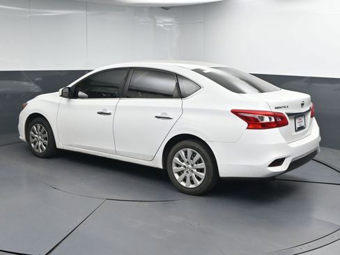 Used 2017 Nissan Sentra S FWD image 5