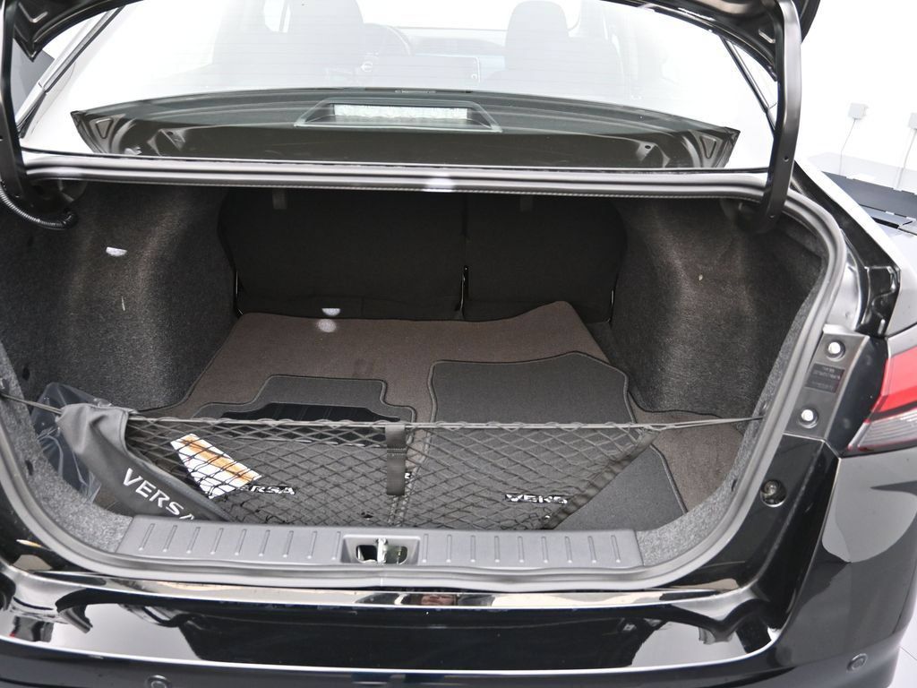 New 2025 Nissan Versa SV w/ Trunk Package FWD image 22
