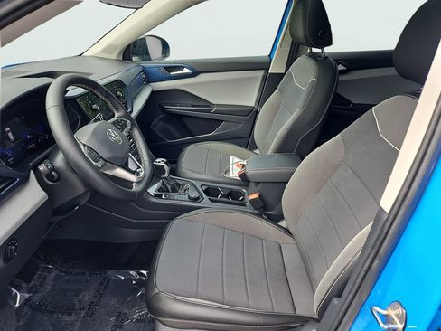 Used 2023 Volkswagen Taos SE AWD/4WD image 31