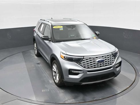 Used 2022 Ford Explorer Platinum w/ Technology Package image 25