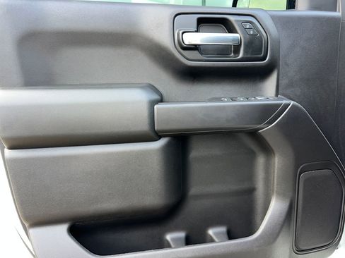 Used 2021 Chevrolet Silverado 1500 Custom image 13