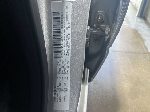 Used 2020 RAM 1500 Big Horn AWD/4WD image 33