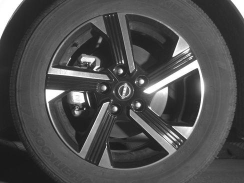 Used 2025 Nissan Sentra SV FWD image 12
